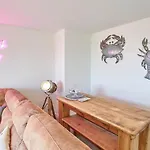 Host & Stay - The Cinder Track Hideaway